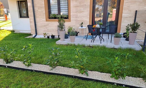 Kertkapcsolatos nappali + 2 szobás lakás az Arborétum lakóparkban